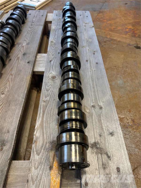 Volvo  CAMSHAFT 22145979 Motores