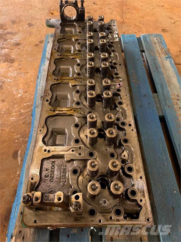 Volvo  CYLINDERHEAD  22784337 Motores