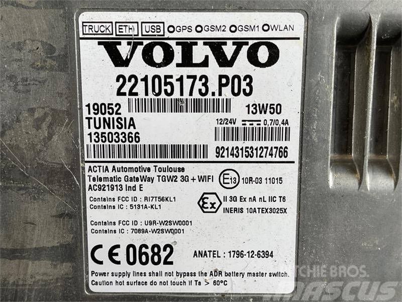 Volvo  ECU 22105173 Componentes electrónicos