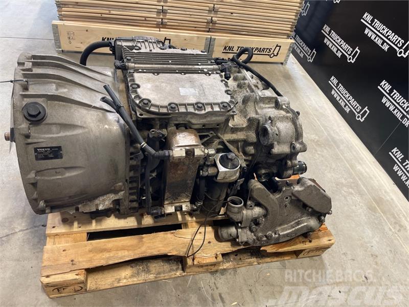 Volvo  GEARBOX SPO2812 F/RET Cajas de cambios