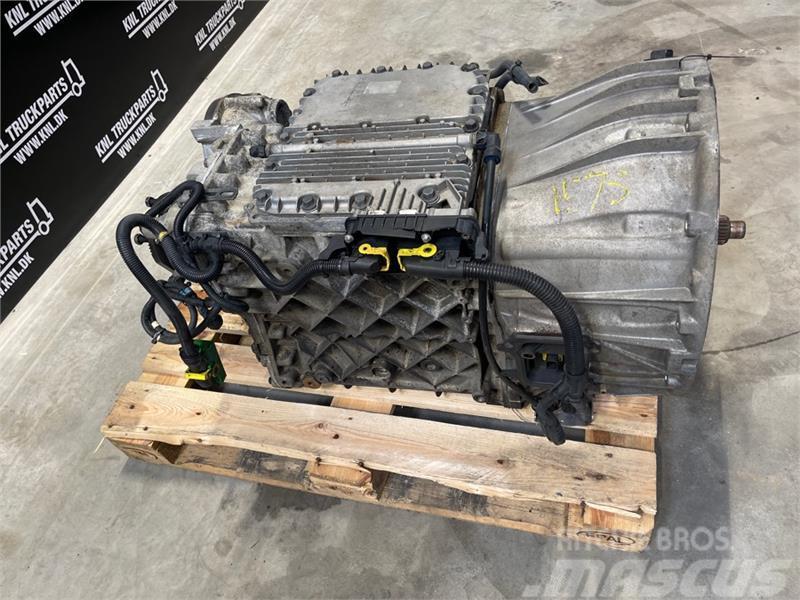 Volvo  GEARBOX SPO2812 F/RET Cajas de cambios