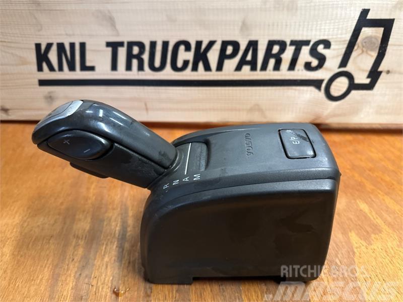 Volvo  GEARSHIFT / LEVER 22583048 Cajas de cambios