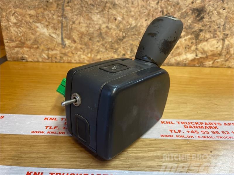 Volvo  GEARSHIFT / LEVER  20365922 Cajas de cambios