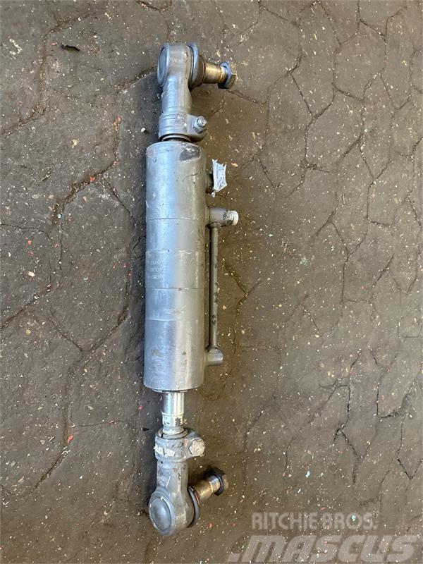 Volvo  STEERING CYLINDER  21854537 Hidráulicos