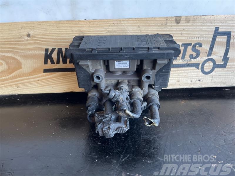 Volvo  VALVE 22225554 Radiadores