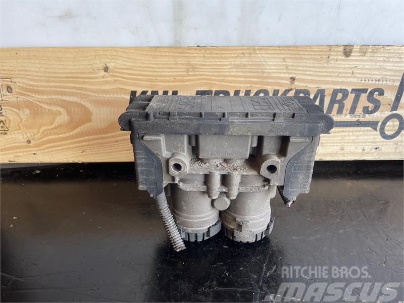 Volvo  VALVE 22225554 Radiadores