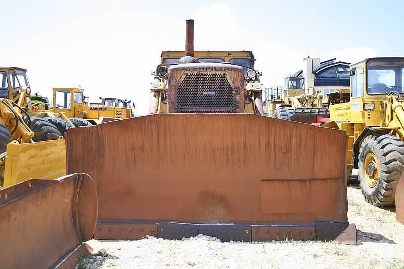 CAT D9H Buldozer sobre oruga