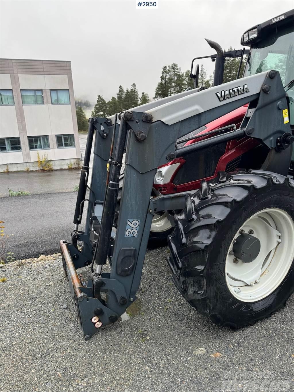 Valtra N103 Tractores