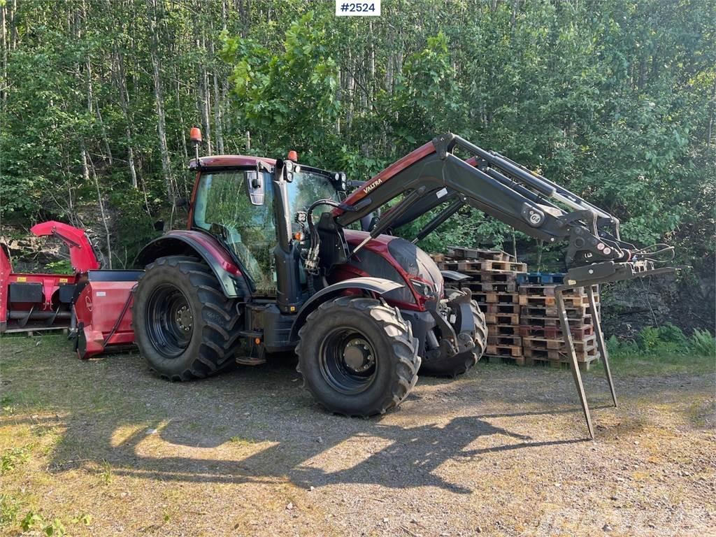 Valtra N104 Tractores