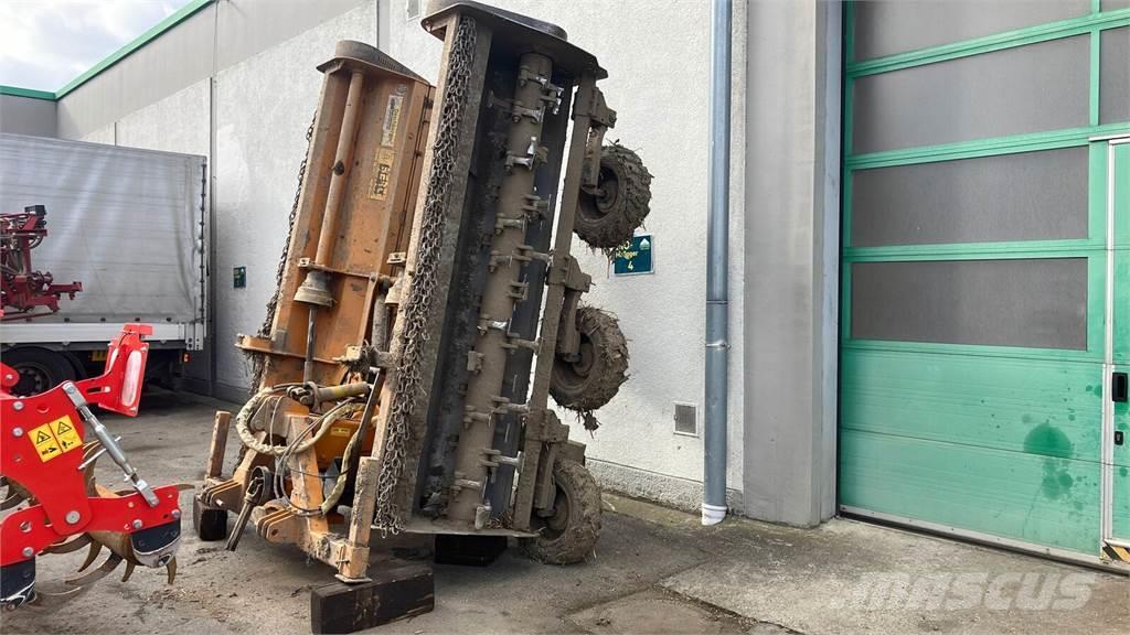 Berti Mulcher Segadoras y cortadoras de hojas para pasto