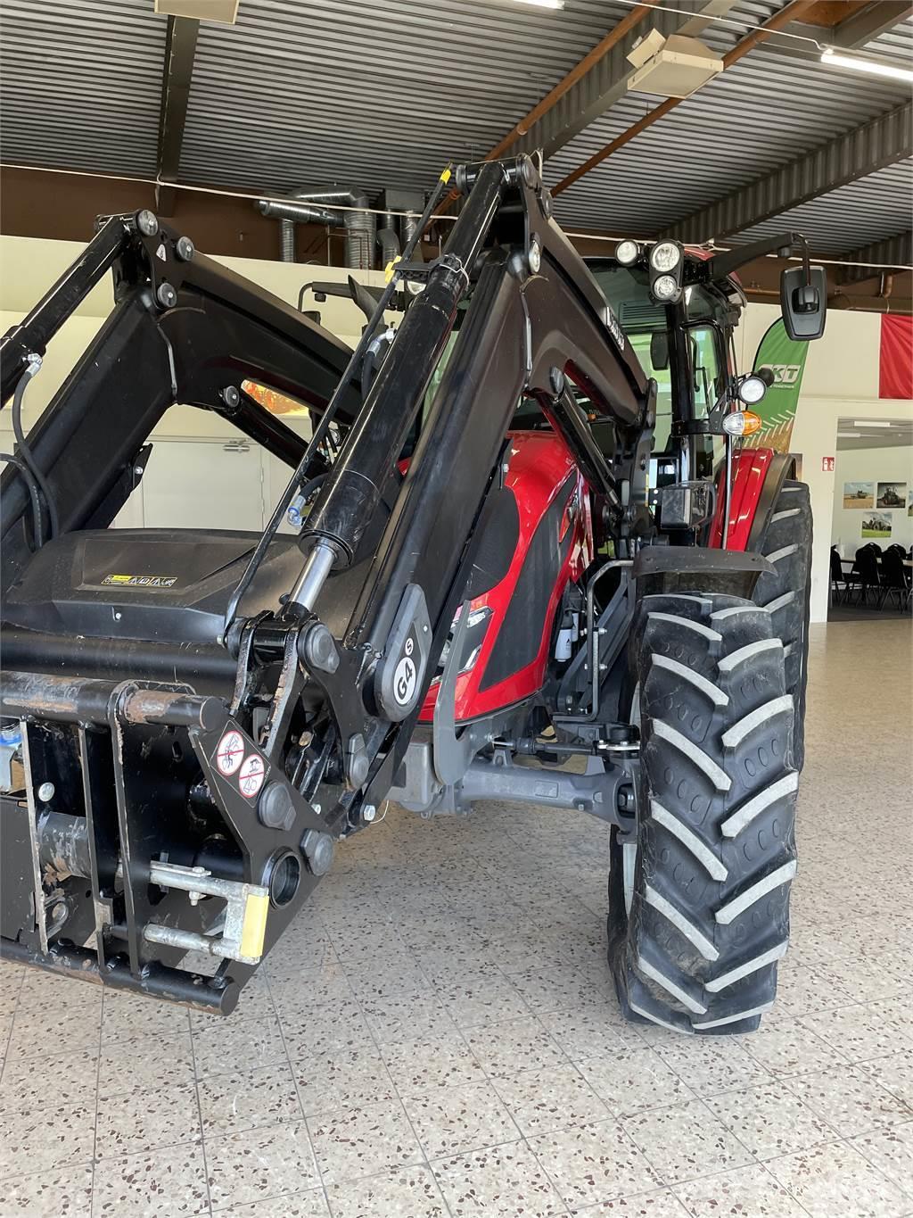 Valtra 135LH Tractores