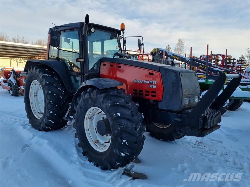 Valtra 8750 Tractores