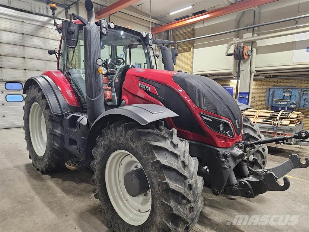 Valtra T254V Tractores