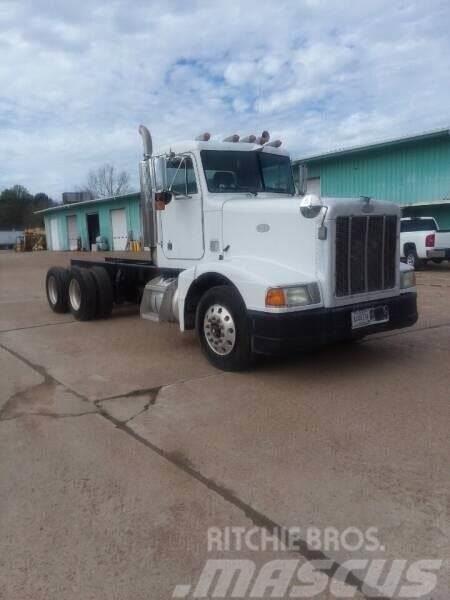 Peterbilt 377 Camiones con chasís y cabina