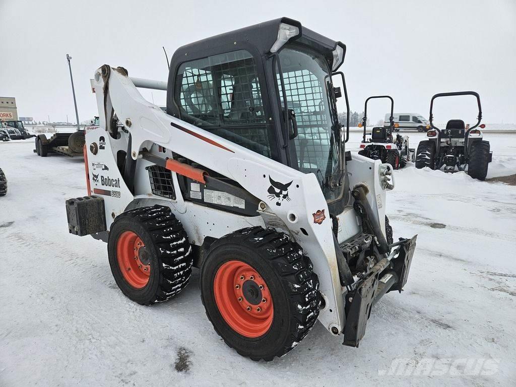 Bobcat S590 Minicargadoras