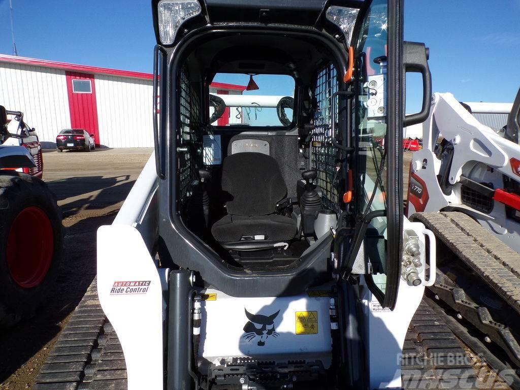 Bobcat T770 Otros