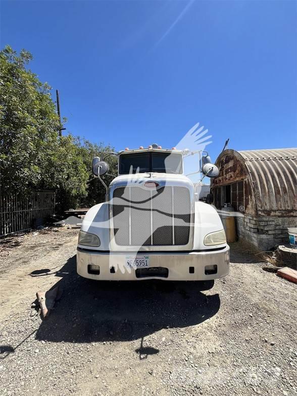 Peterbilt 384 Camiones tractor