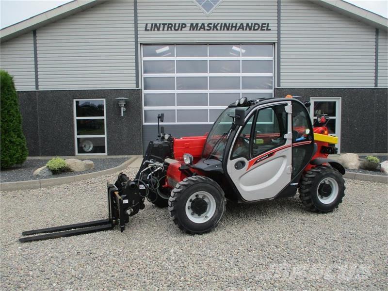 Manitou MT625H Comfort Dansk maskine, med hydrauliske pall Carretillas telescópicas