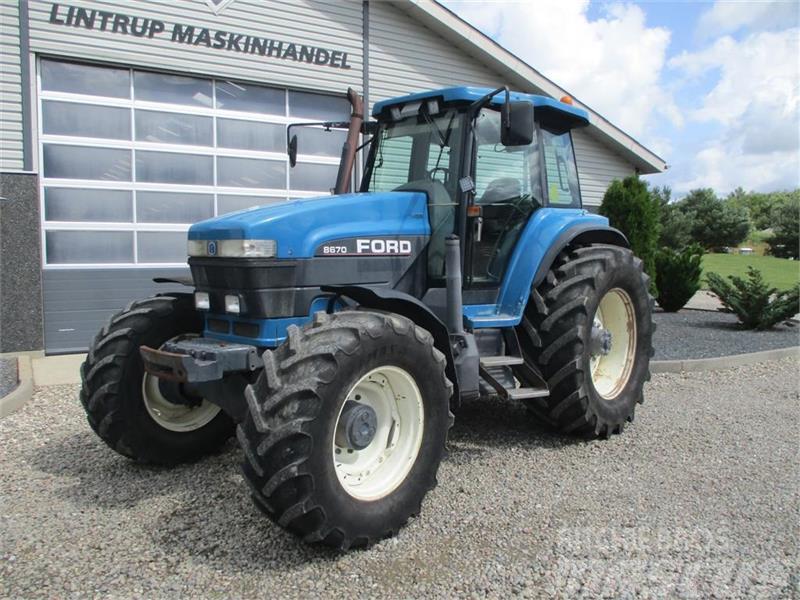 New Holland 8670 Tractores