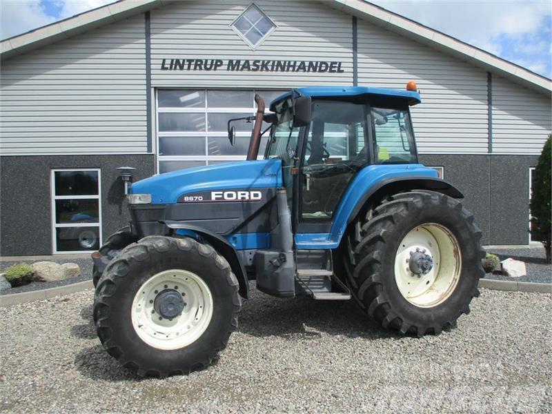 New Holland 8670 Tractores