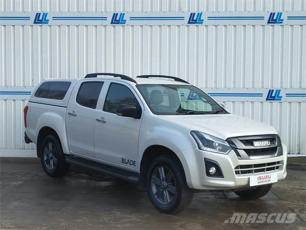 Isuzu Blade Otros