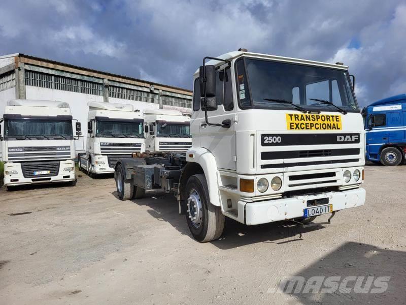 DAF 2500 ATI Camiones con chasís y cabina