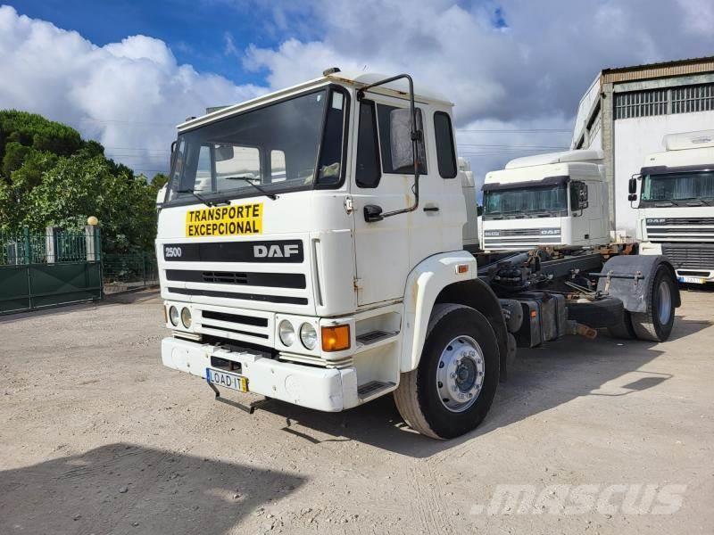 DAF 2500 ATI Camiones con chasís y cabina