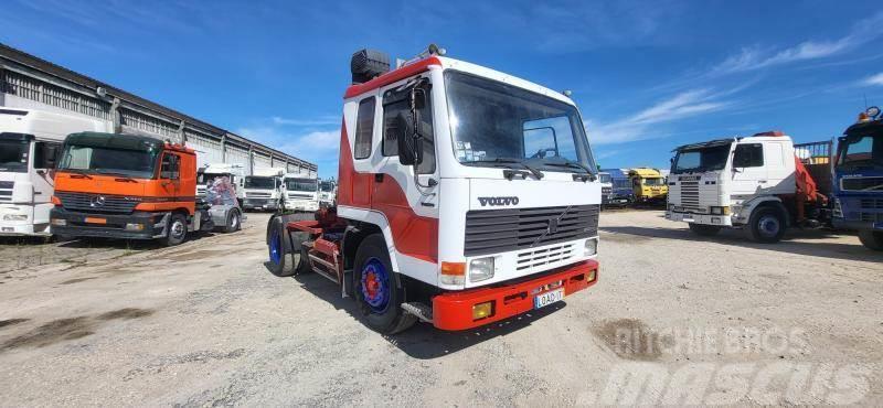 Volvo FL7 Camiones tractor