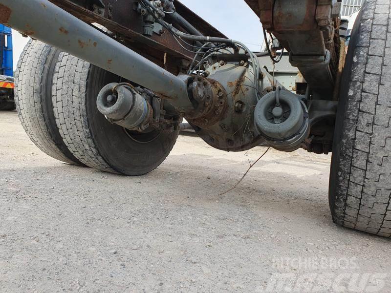 Volvo FL7 Camiones con chasís y cabina