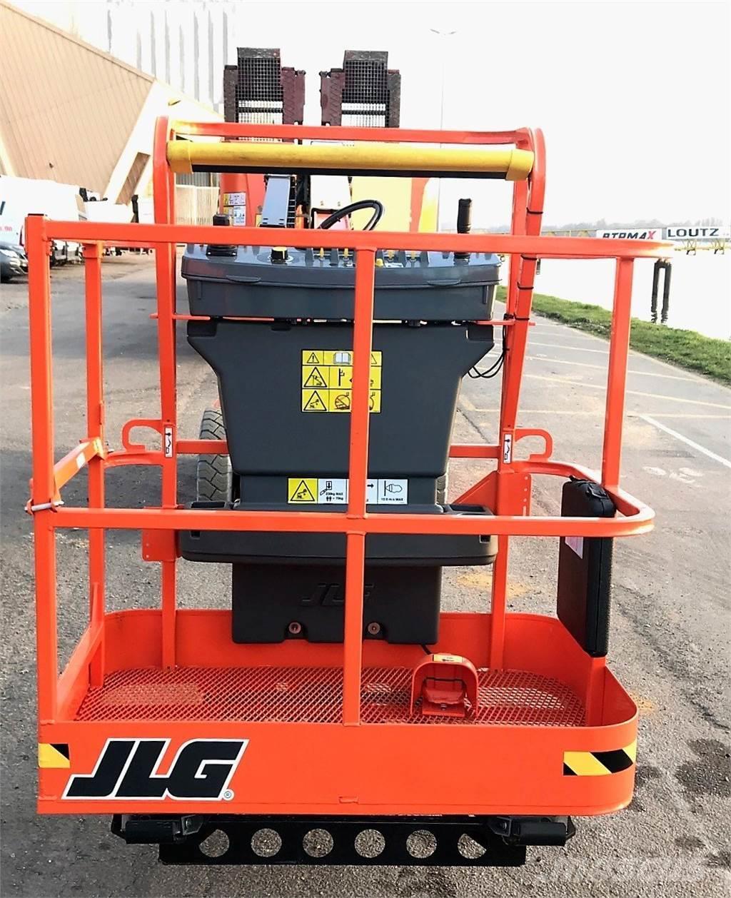 JLG E300AJ Otras plataformas elevadoras