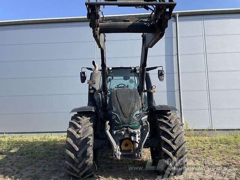 Valtra T174 Tractores