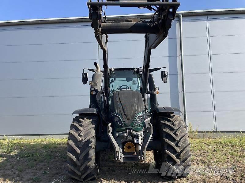 Valtra T174 Tractores