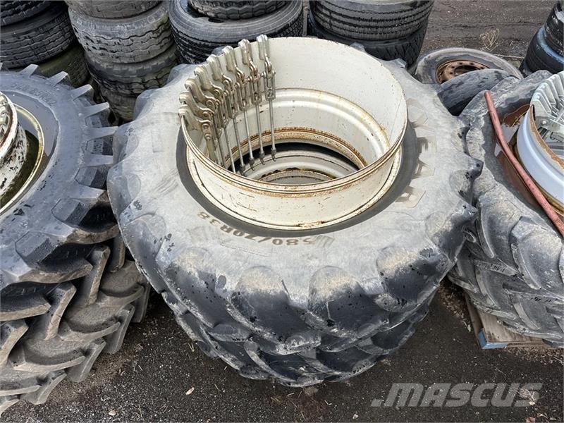 Goodyear 580/70R38 Ruedas dobles