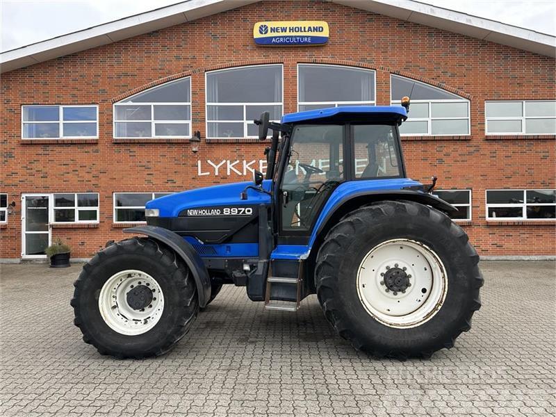 New Holland 8970 Tractores