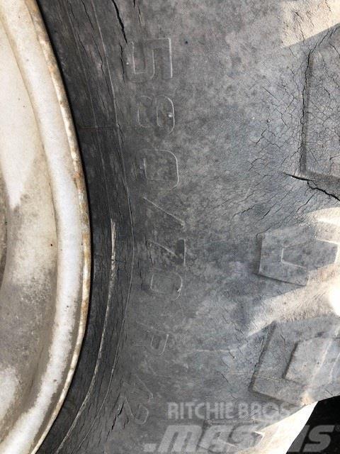 Trelleborg 580/70R42 Ruedas