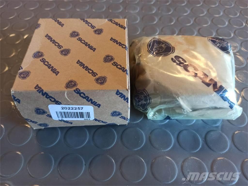 Scania COMPRESSOR GEAR 2022257 Otros componentes