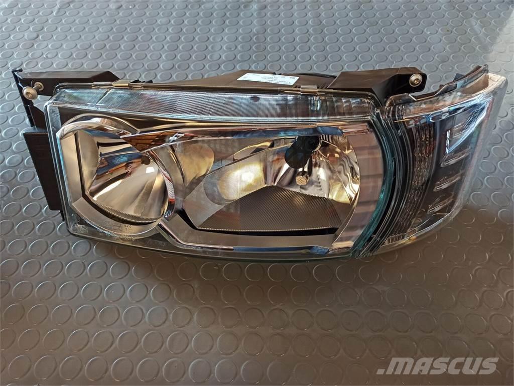 Scania HEADLAMP XENON LH V8 2416105 Otros componentes