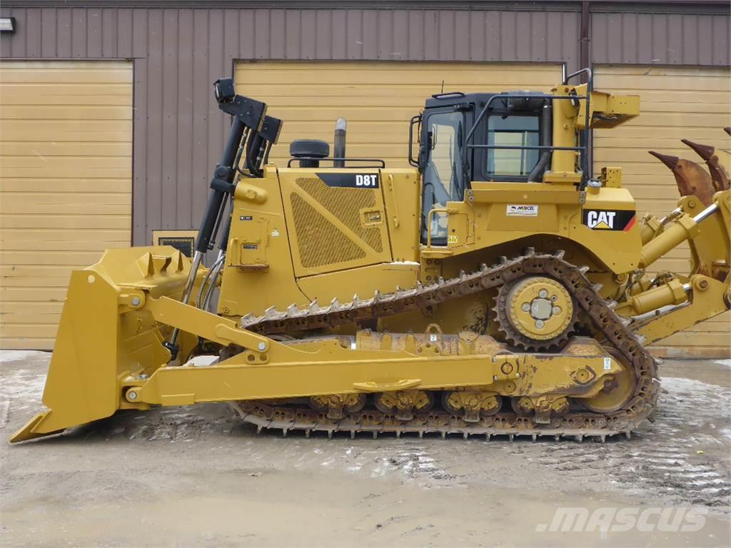 CAT D8T Buldozer sobre oruga