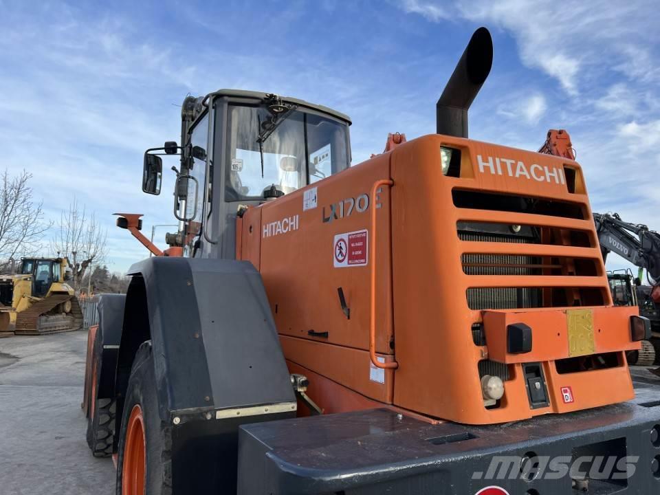 Hitachi LX170E Cargadoras sobre ruedas