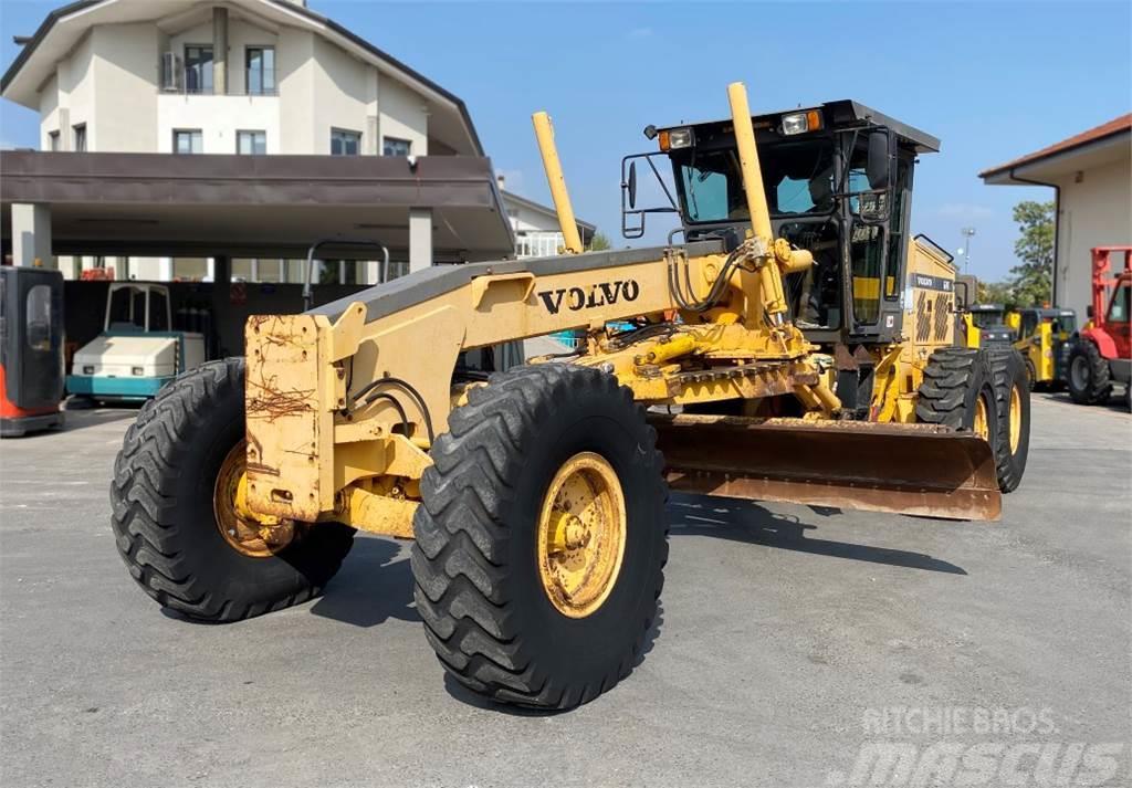 Volvo G740VHP Buldozer sobre oruga