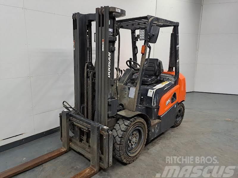 Doosan D35NXP Camiones diesel