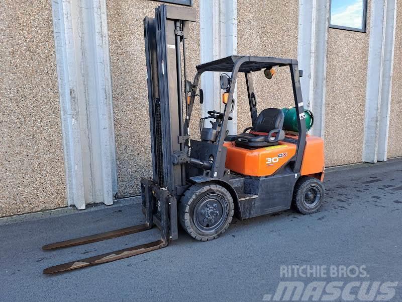 Doosan G30G Camiones LPG