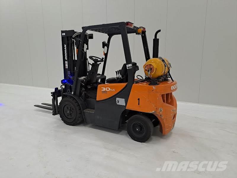 Doosan G30G PLUS Camiones LPG