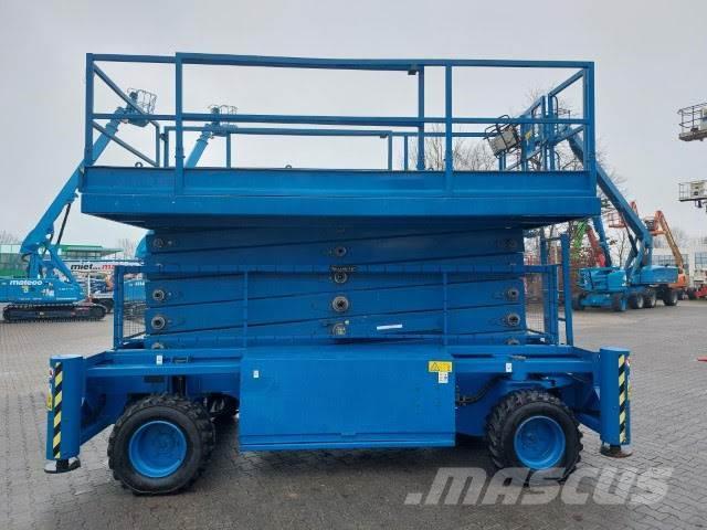 Holland Lift HL-220 D25 4WD/P/N Plataformas tijera