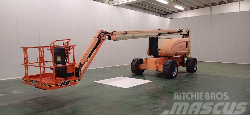 JLG 800AJ Plataformas con brazo de elevación manual