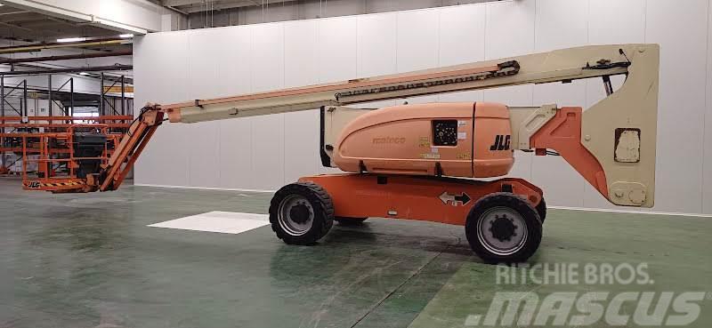 JLG 800AJ Plataformas con brazo de elevación manual