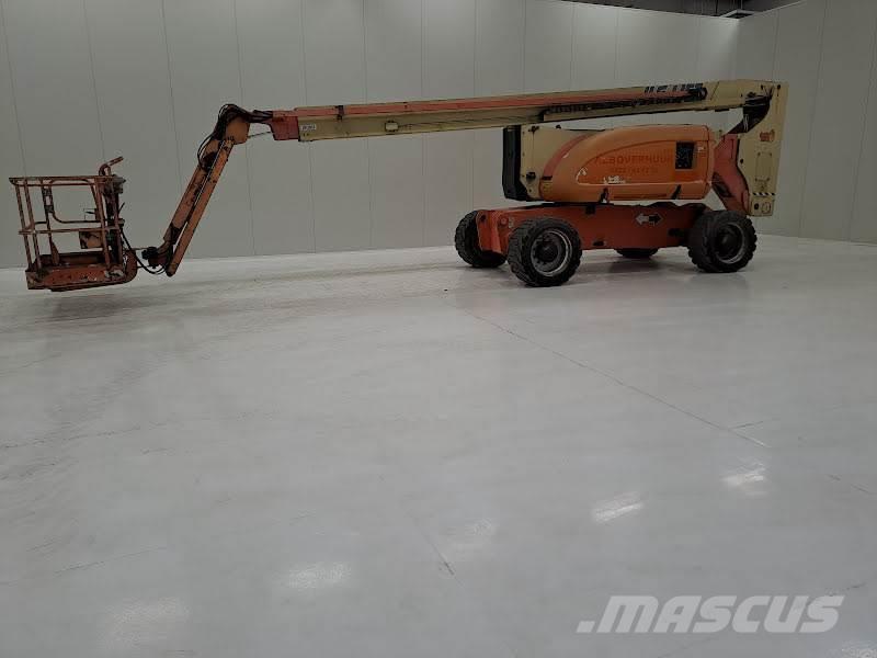 JLG 800AJ Plataformas con brazo de elevación manual