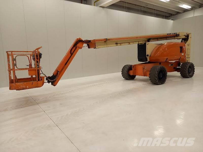 JLG 800AJ Plataformas con brazo de elevación manual