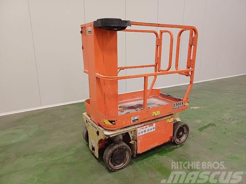 JLG 1230ES Plataformas con jaula de elevación