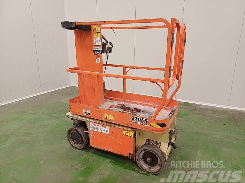 JLG 1230ES Plataformas con jaula de elevación